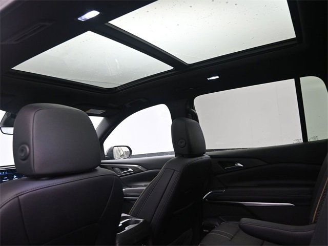 Used 2026 Chevrolet Traverse High Country image 19