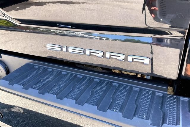 Used 2022 GMC Sierra 3500 Denali w/ Denali Ultimate Package AWD/4WD image 23