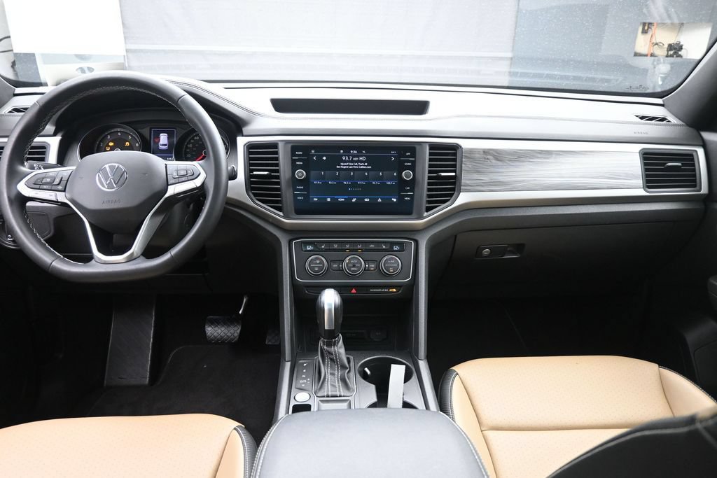 Used 2021 Volkswagen Atlas Cross Sport SE FWD image 9