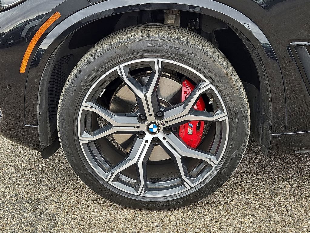 Used 2023 BMW X5 xDrive40i w/ M Sport Package image 11