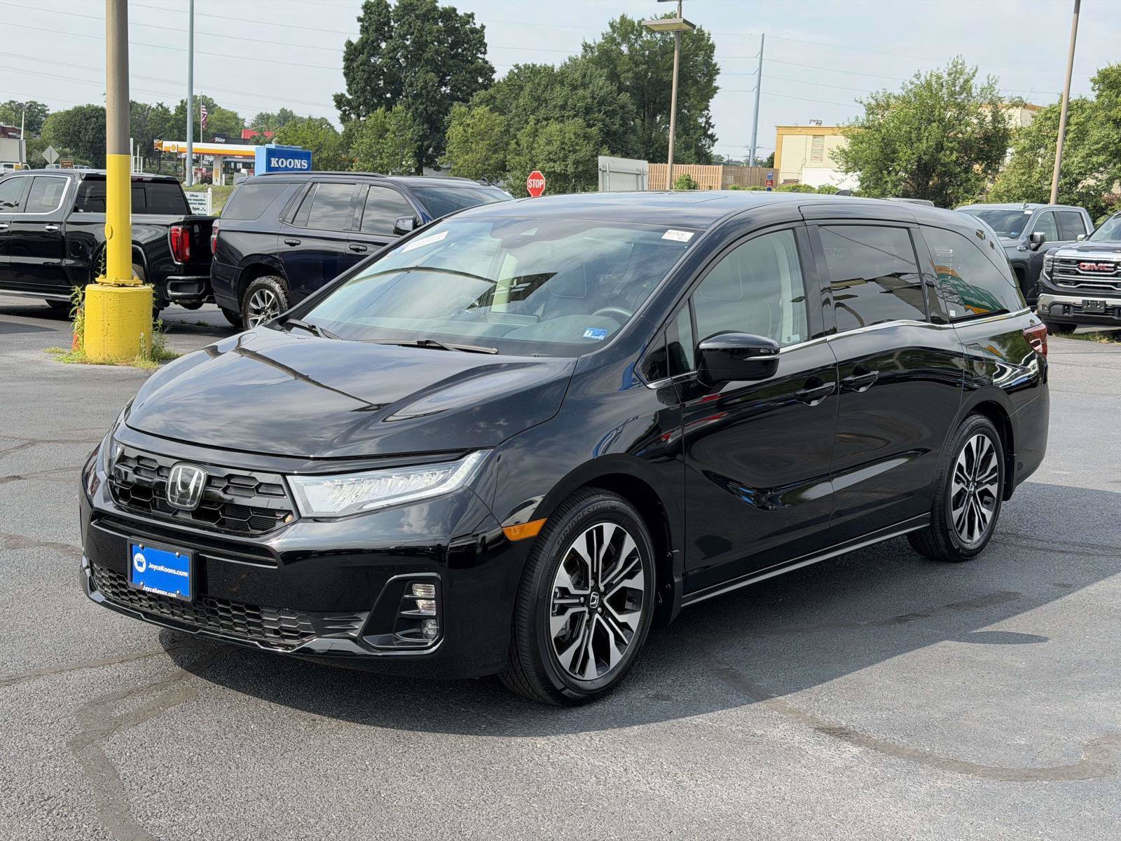 Certified 2026 Honda Odyssey Elite image 4