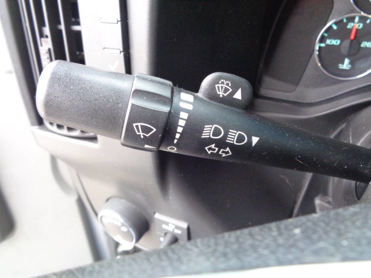 Used 2017 GMC Savana 3500 LT w/ LT Preferred Equipment Group image 40