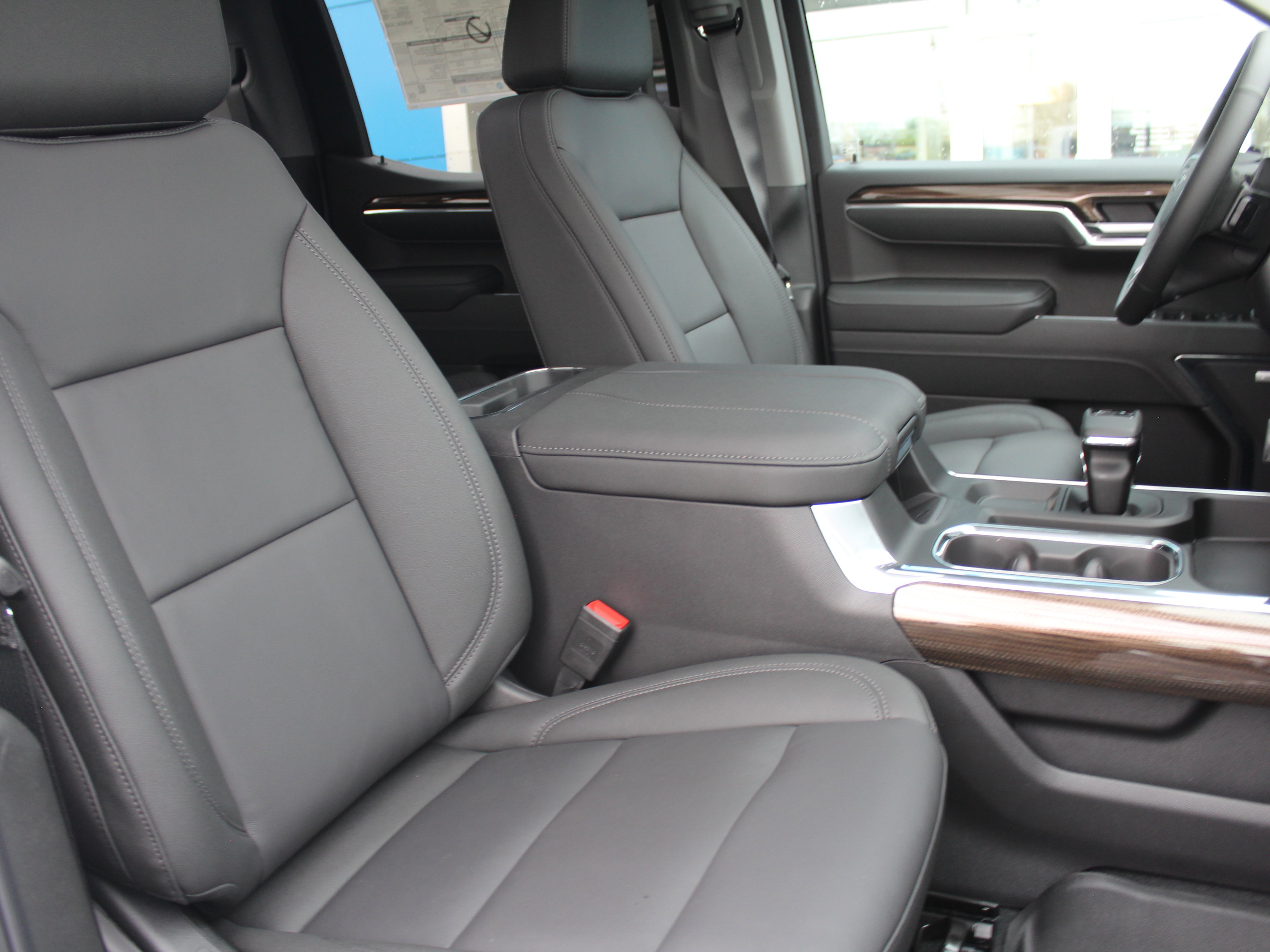 New 2026 Chevrolet Silverado 1500 LT Trail Boss w/ LT Trail Boss Premium Package AWD/4WD image 16