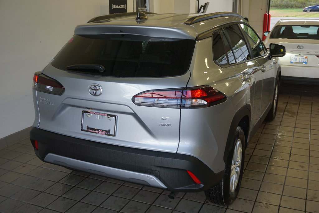 New 2026 Toyota Corolla Cross LE AWD/4WD image 15