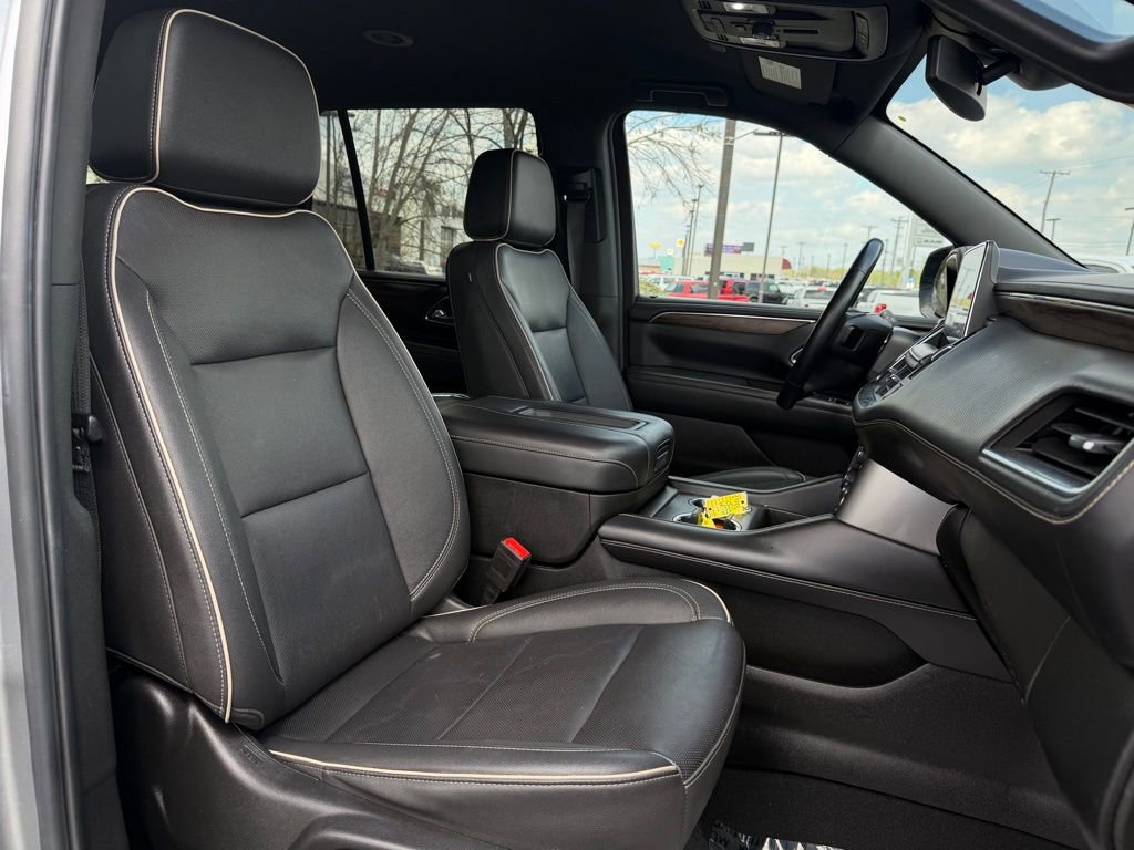Used 2023 Chevrolet Tahoe Premier AWD/4WD image 30