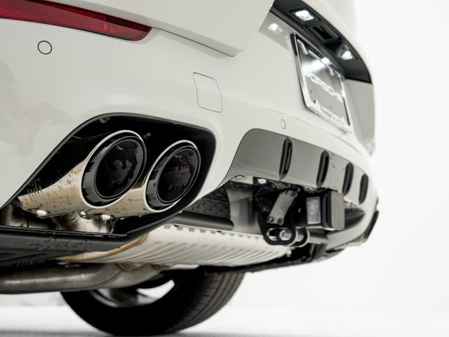 New 2026 Porsche Cayenne GTS image 32