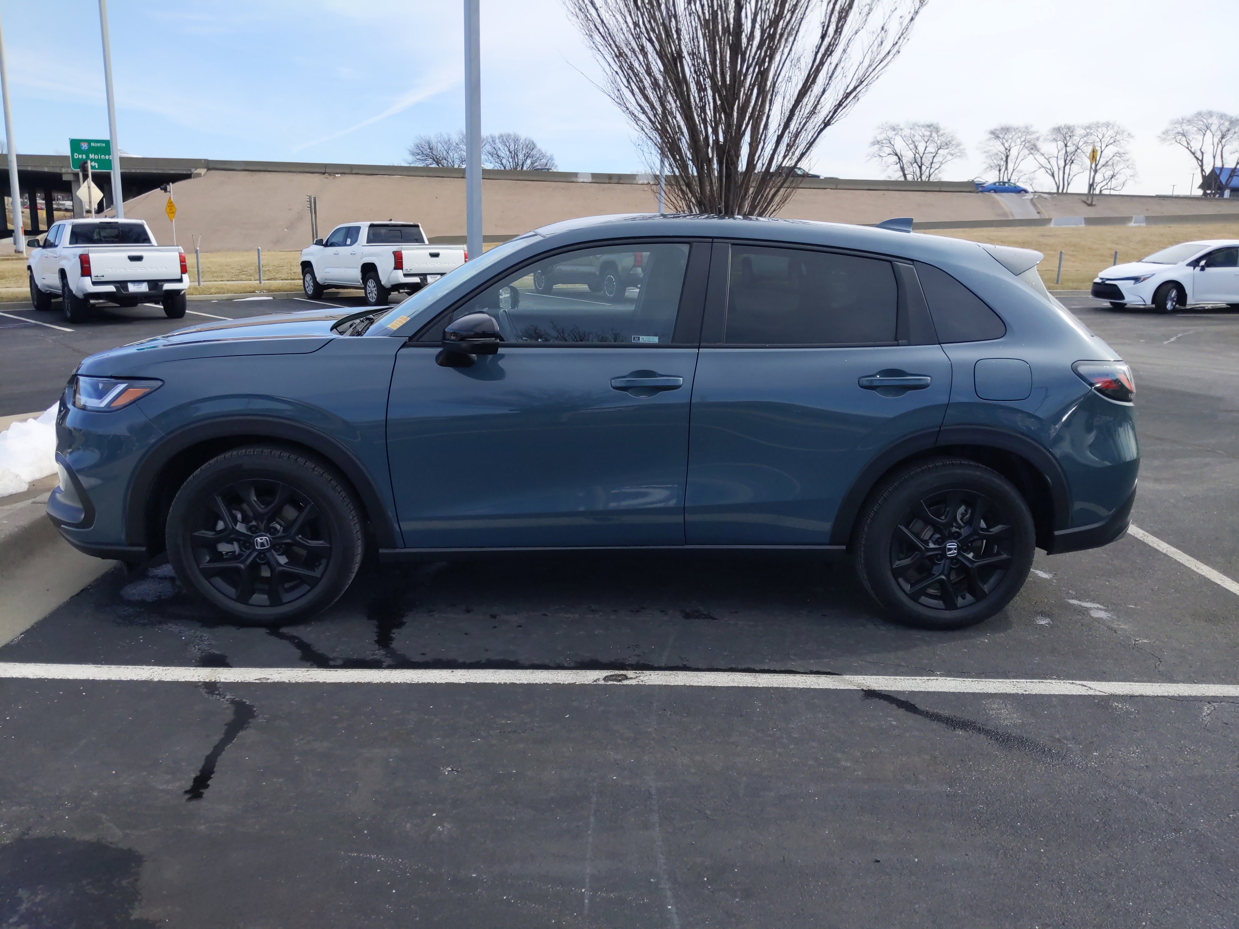 Used 2024 Honda HR-V Sport image 7