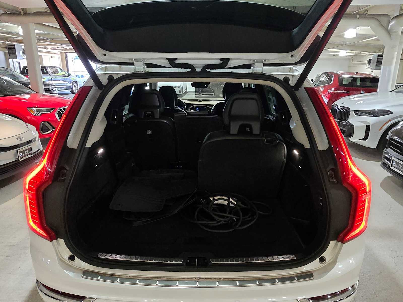 Used 2017 Volvo XC90 T8 Inscription w/ Luxury Package image 13