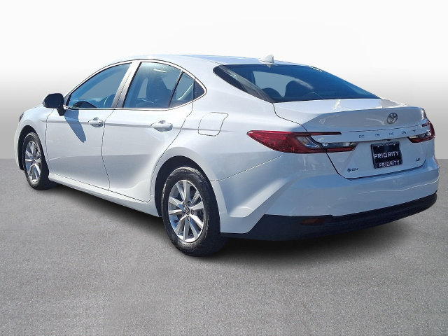 Used 2025 Toyota Camry LE FWD image 6