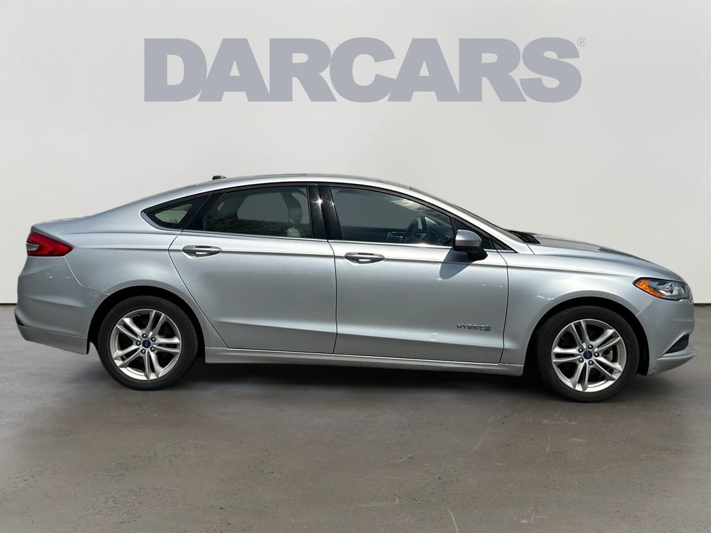 Used 2018 Ford Fusion SE image 8