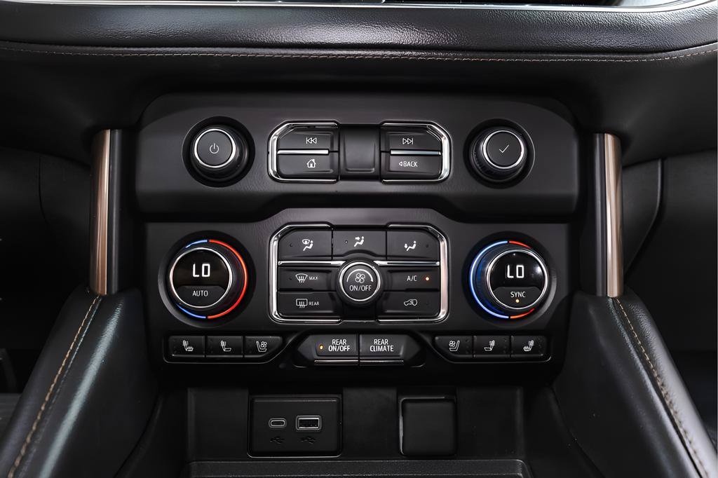 Used 2024 Chevrolet Tahoe High Country AWD/4WD image 14