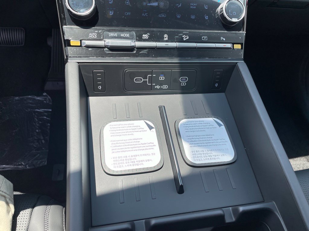 New 2026 Hyundai Santa Fe Calligraphy AWD/4WD image 17