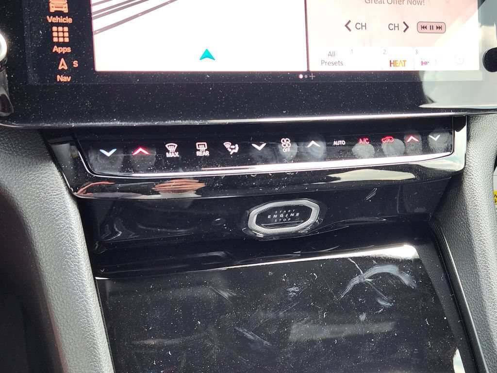New 2026 Jeep Grand Cherokee Altitude RWD image 14