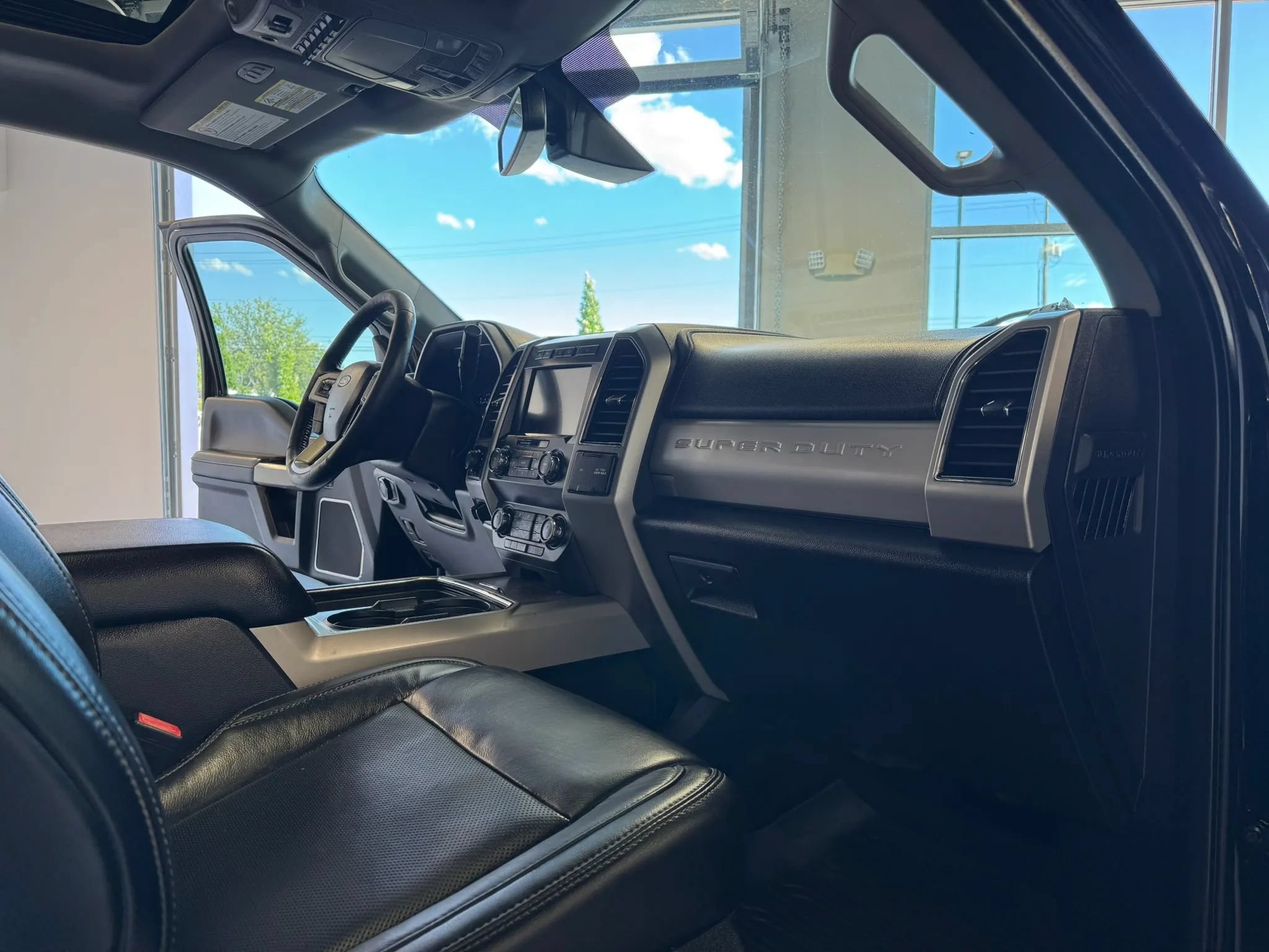 Used 2019 Ford F250 Lariat AWD/4WD image 27