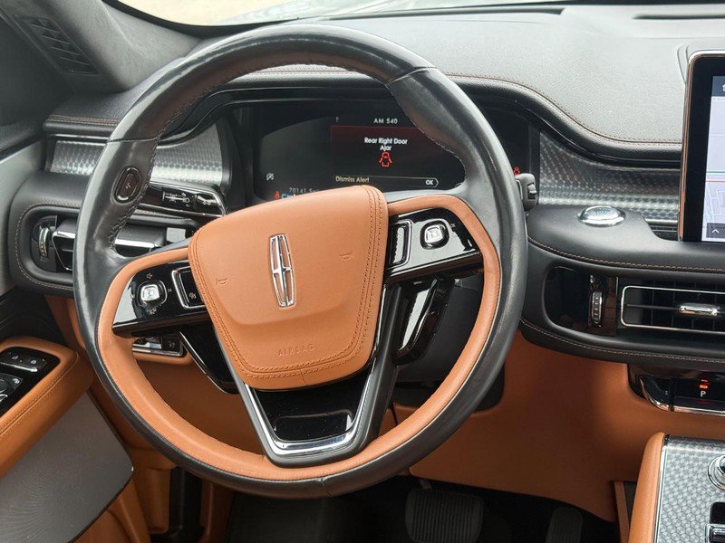 Used 2023 Lincoln Aviator Black Label image 14