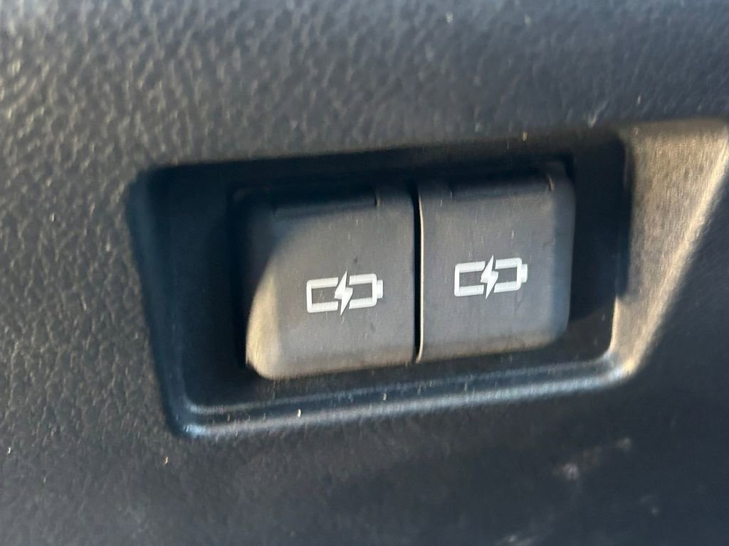 Used 2025 Lexus GX 550 w/ Accessory Package (2T) AWD/4WD image 26