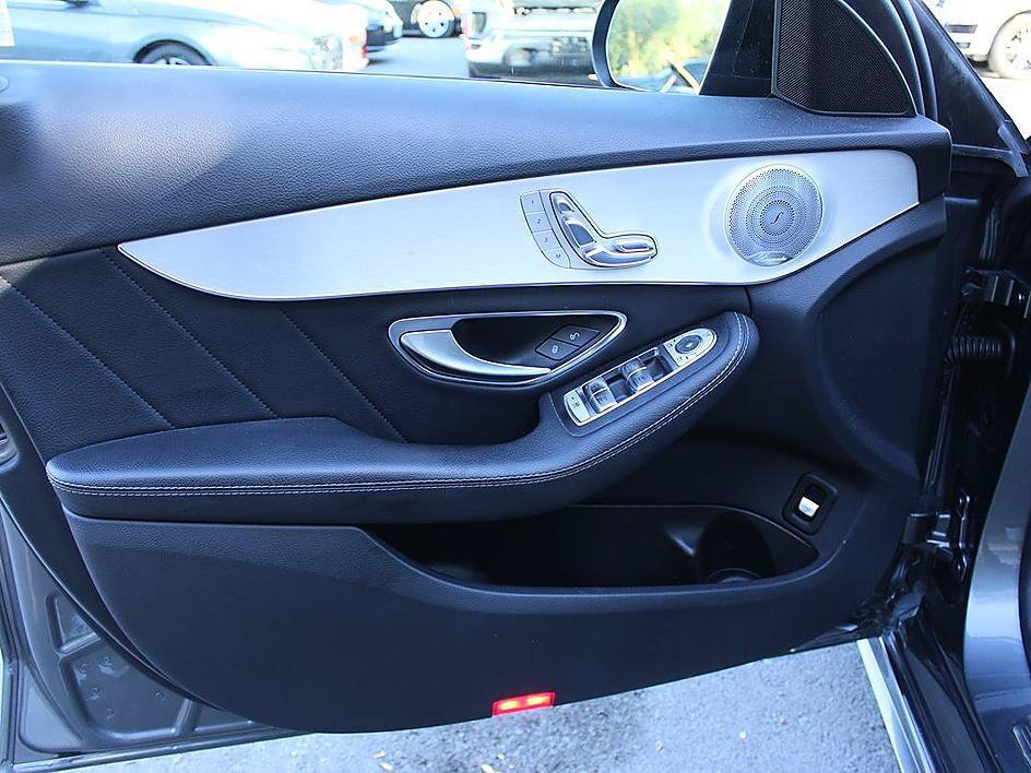 Used 2018 Mercedes-Benz C 300 Sedan w/ AMG Line image 8
