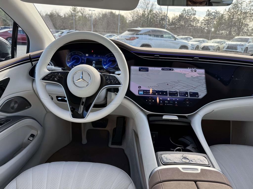 Used 2022 Mercedes-Benz EQS 580 4MATIC Sedan image 8