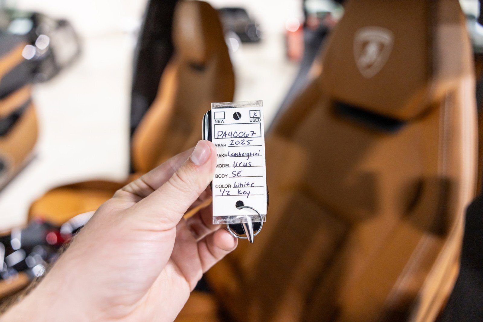 Used 2025 Lamborghini Urus SE image 50