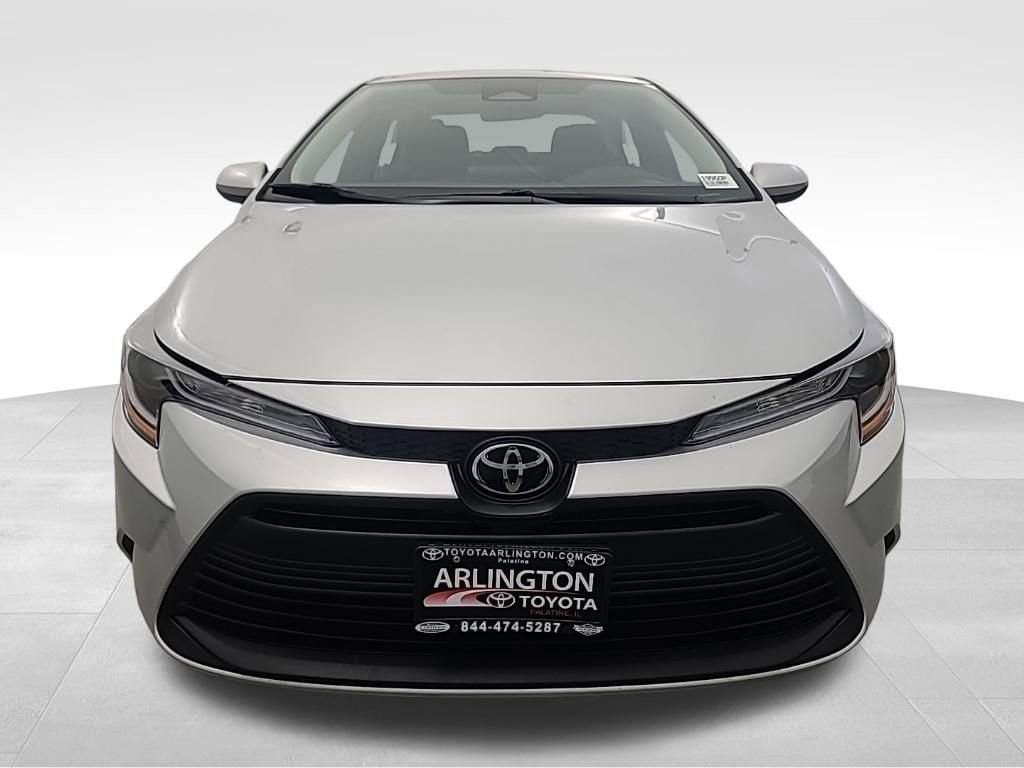 Used 2025 Toyota Corolla LE image 9