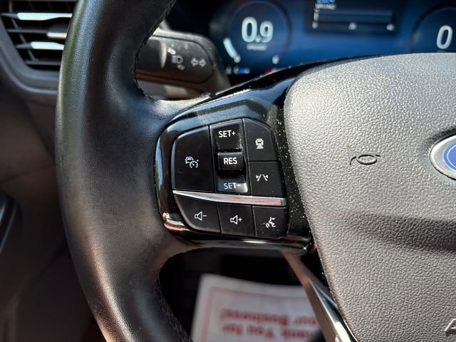 Used 2025 Ford Escape Platinum AWD/4WD image 11