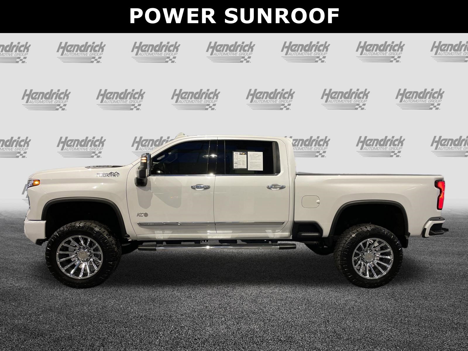 Used 2024 Chevrolet Silverado 3500 High Country w/ Technology Package AWD/4WD image 7