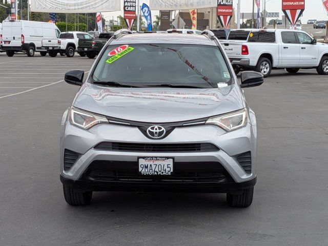 Used 2016 Toyota RAV4 LE FWD image 2