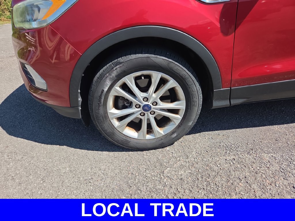 Used 2017 Ford Escape SE w/ SE Leather Comfort Package AWD/4WD image 21