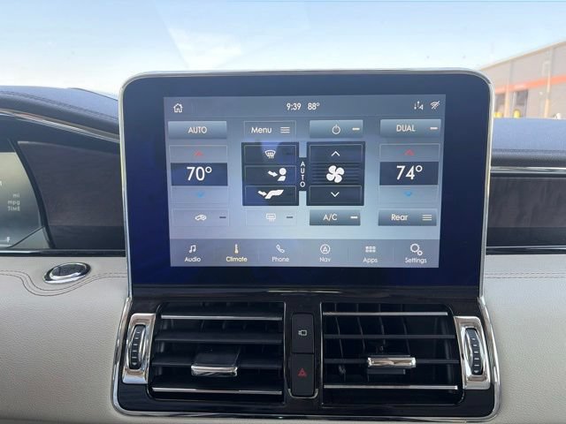 Used 2020 Lincoln Navigator L Reserve w/ Luxury Package AWD/4WD image 25