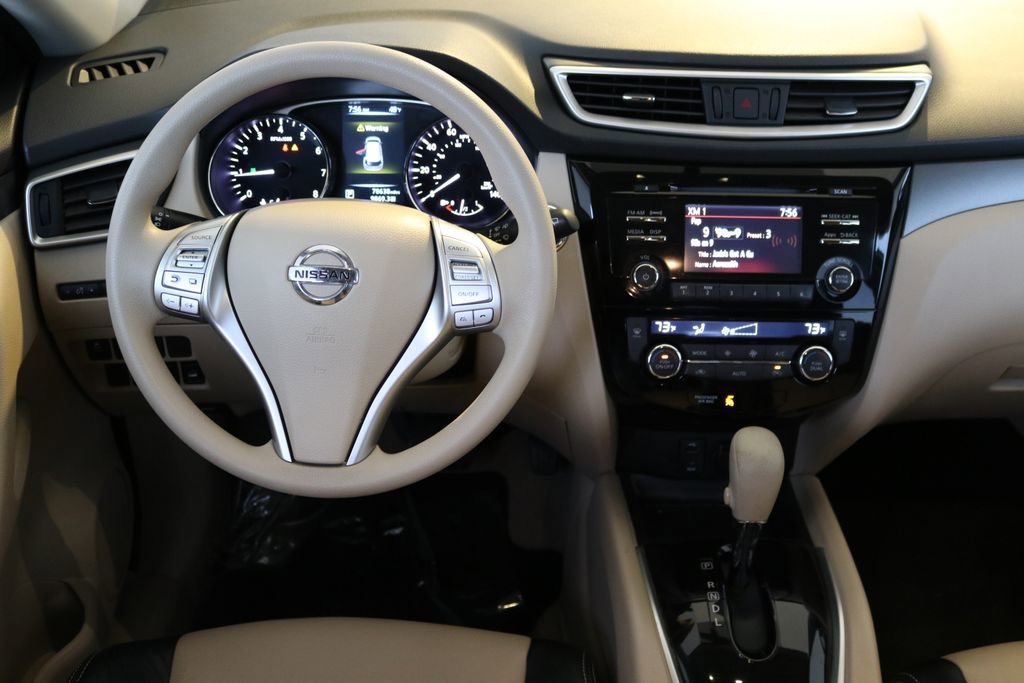 Used 2014 Nissan Rogue SV image 20