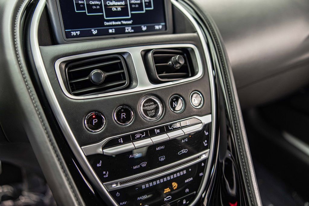 Used 2020 Aston Martin DB11 Coupe image 25