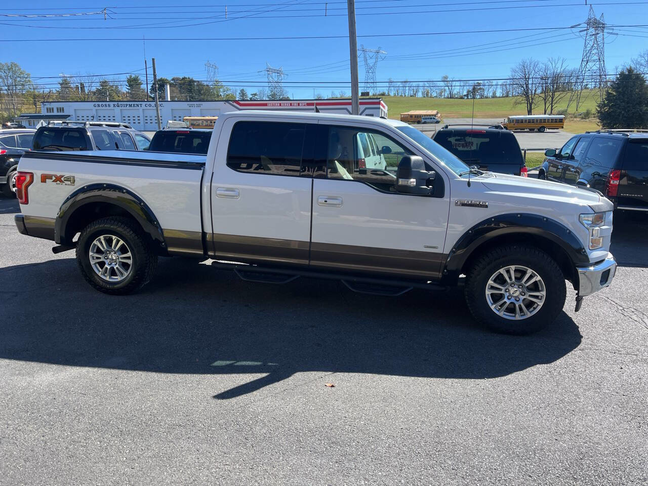 Used 2017 Ford F150 Lariat w/ Equipment Group 501A Mid image 5