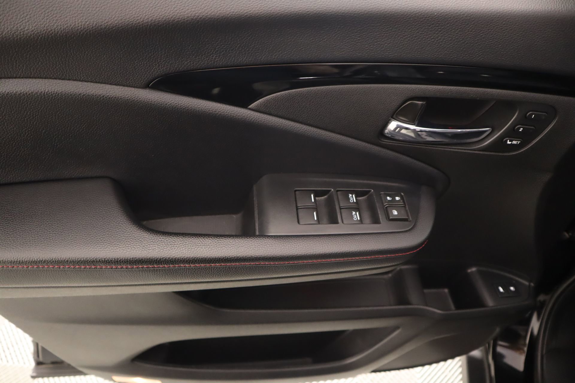 Used 2022 Honda Pilot Black Edition image 18