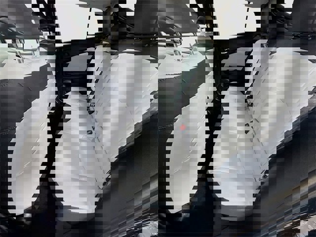 Certified 2016 Toyota Prius Four image 24