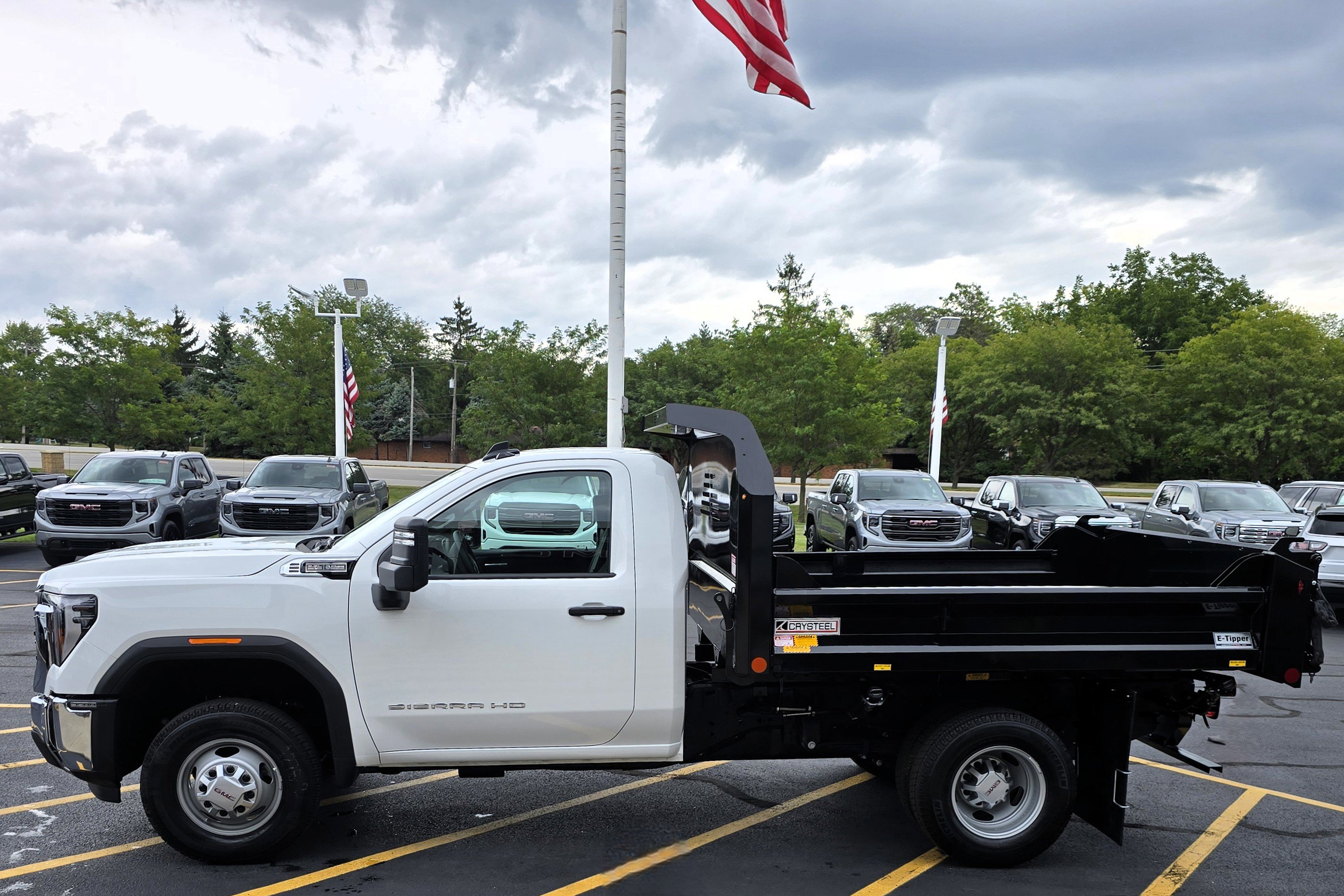 New 2025 GMC Sierra 3500 Pro w/ Convenience Package image 4
