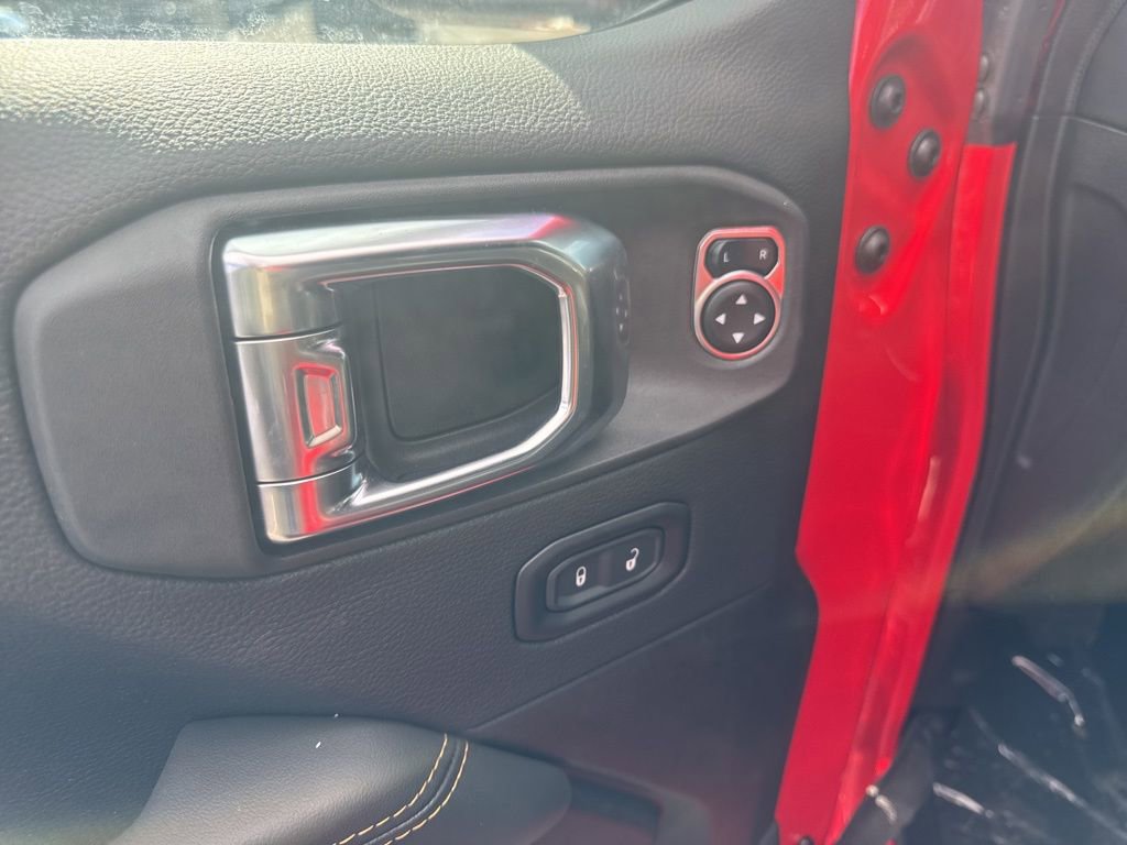 New 2025 Jeep Wrangler Unlimited Sahara AWD/4WD image 17