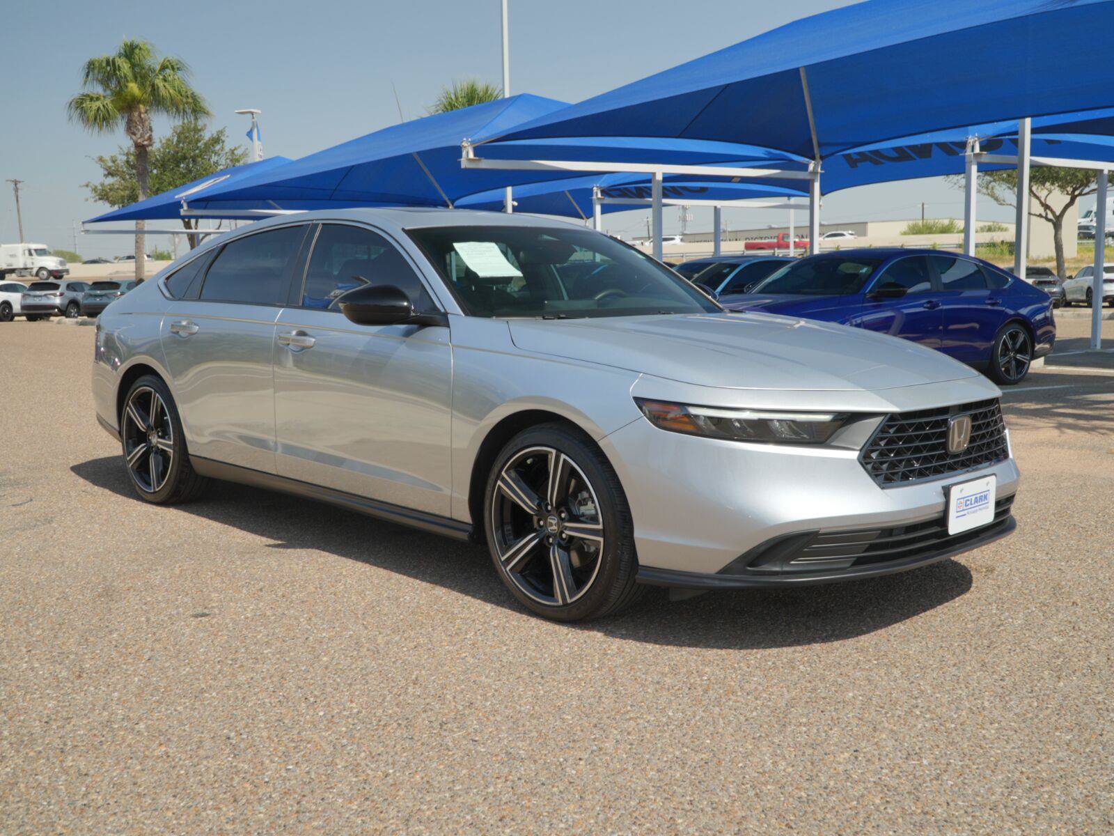 Used 2025 Honda Accord Sport image 3
