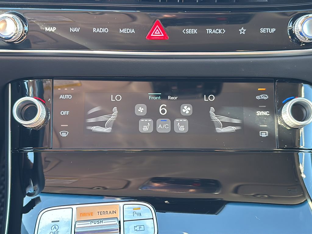 Certified 2026 Genesis GV70 2.5T image 31