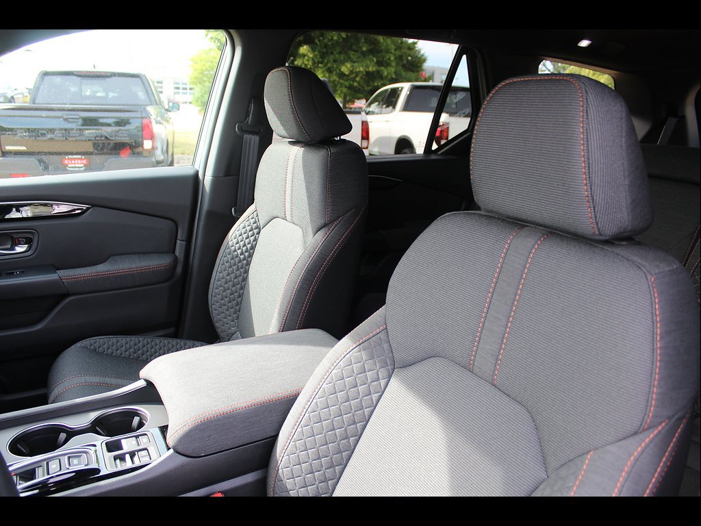 New 2026 Honda Pilot Sport image 8
