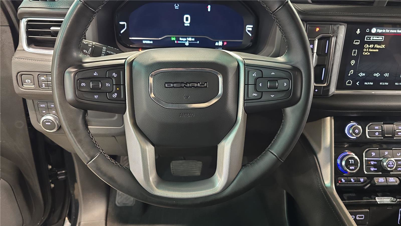 Used 2023 GMC Yukon XL Denali w/ LPO, Floor Liner Package AWD/4WD image 30