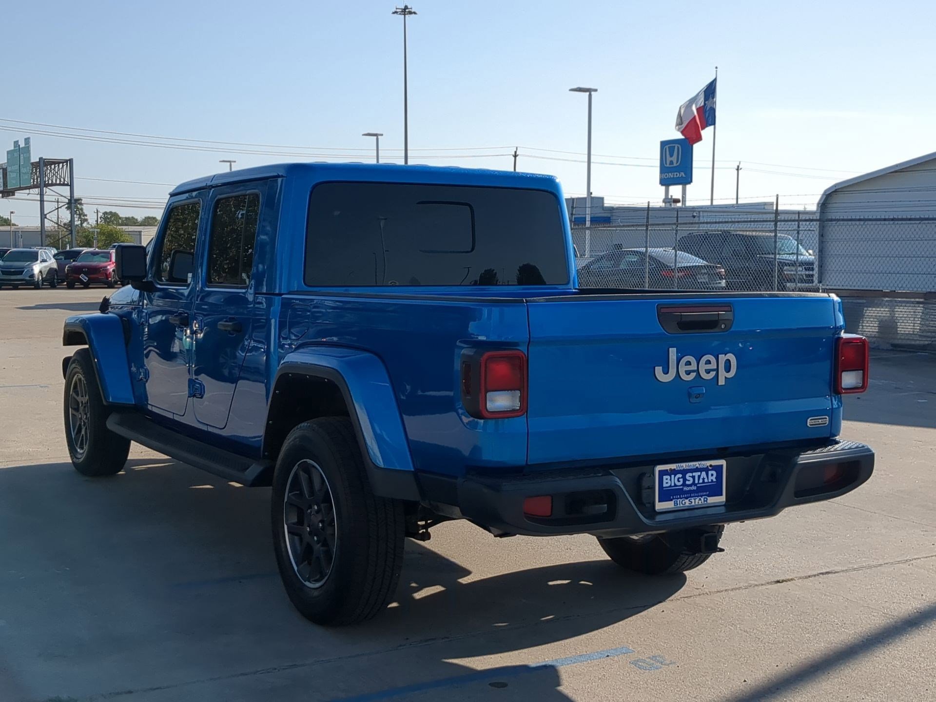 Used 2022 Jeep Gladiator Overland w/ Popular Equipment Package image 6