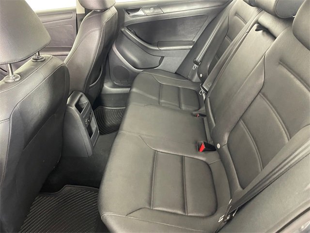 Used 2011 Volkswagen Jetta SE image 14