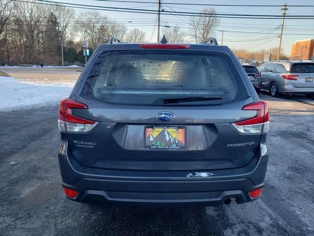 Certified 2024 Subaru Forester Base image 4