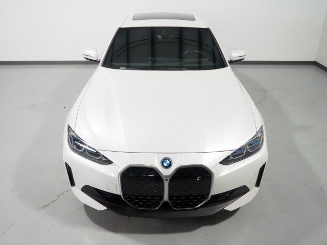 Used 2023 BMW i4 eDrive40 w/ Premium Package RWD image 11