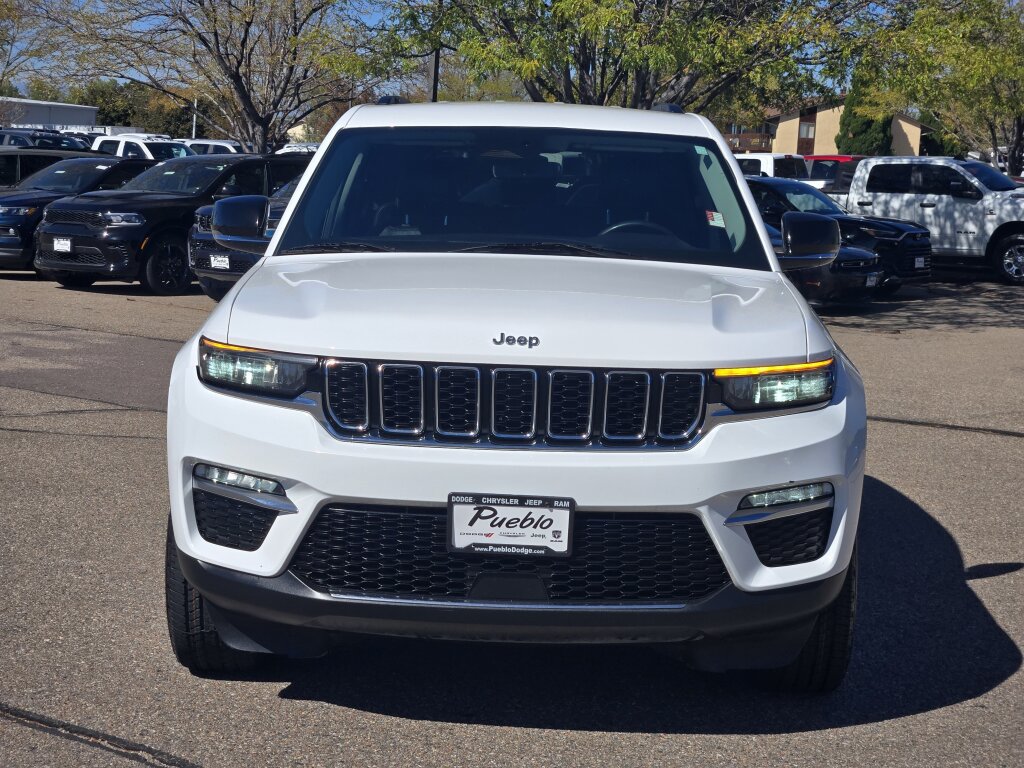 Used 2023 Jeep Grand Cherokee Limited AWD/4WD image 6