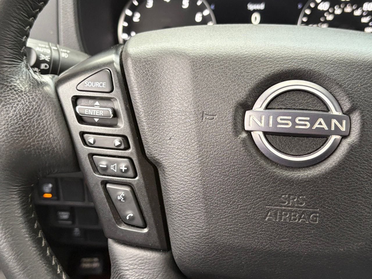 Certified 2024 Nissan Frontier SL w/ Technology Package RWD image 15