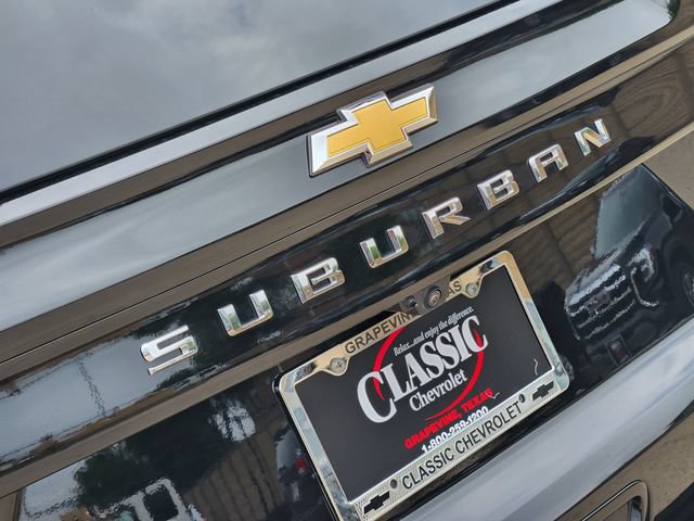 Used 2025 Chevrolet Suburban LS RWD image 9