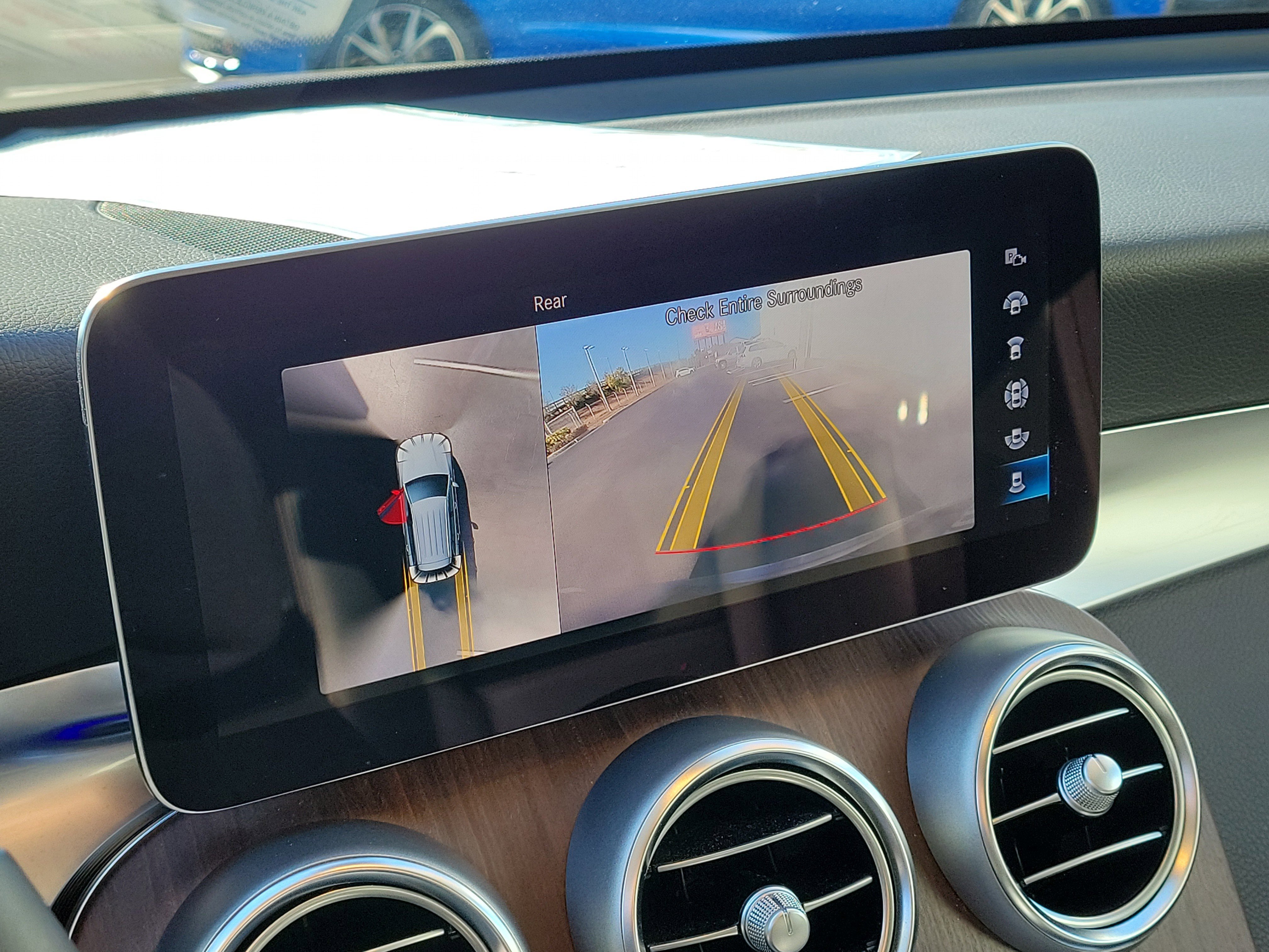 Used 2022 Mercedes-Benz GLC 300 4MATIC image 24