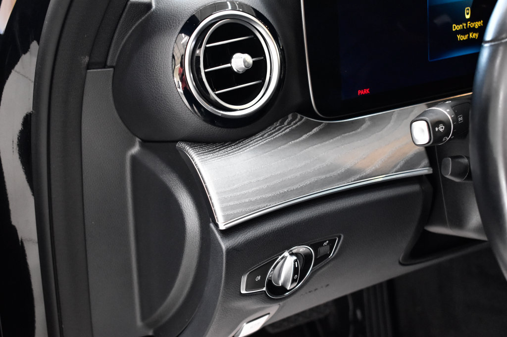 Certified 2021 Mercedes-Benz E 350 4MATIC Sedan image 17