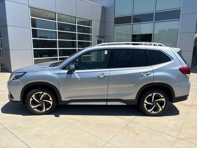 Used 2023 Subaru Forester Touring AWD/4WD image 4